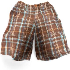 The Children's Place brown and blue plaid shorts 
Size 5